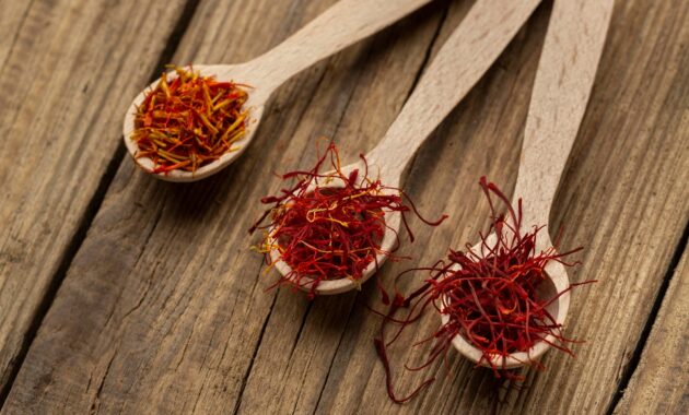manfaat safron untuk teh herbal